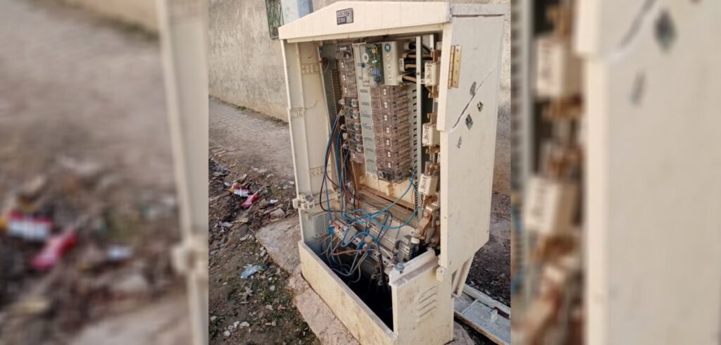 Viranşehir’de kapağı açık panolar tehlike saçıyor!