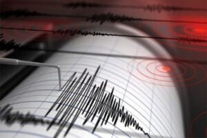 Malatya’da deprem oldu, Şanlıurfa da sallandı!