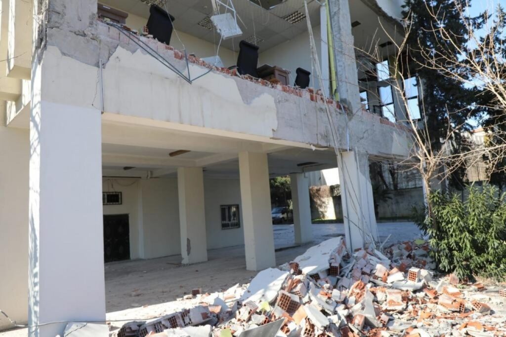 Depremde can kaybı sayısı 31 bin 974’e yükseldi