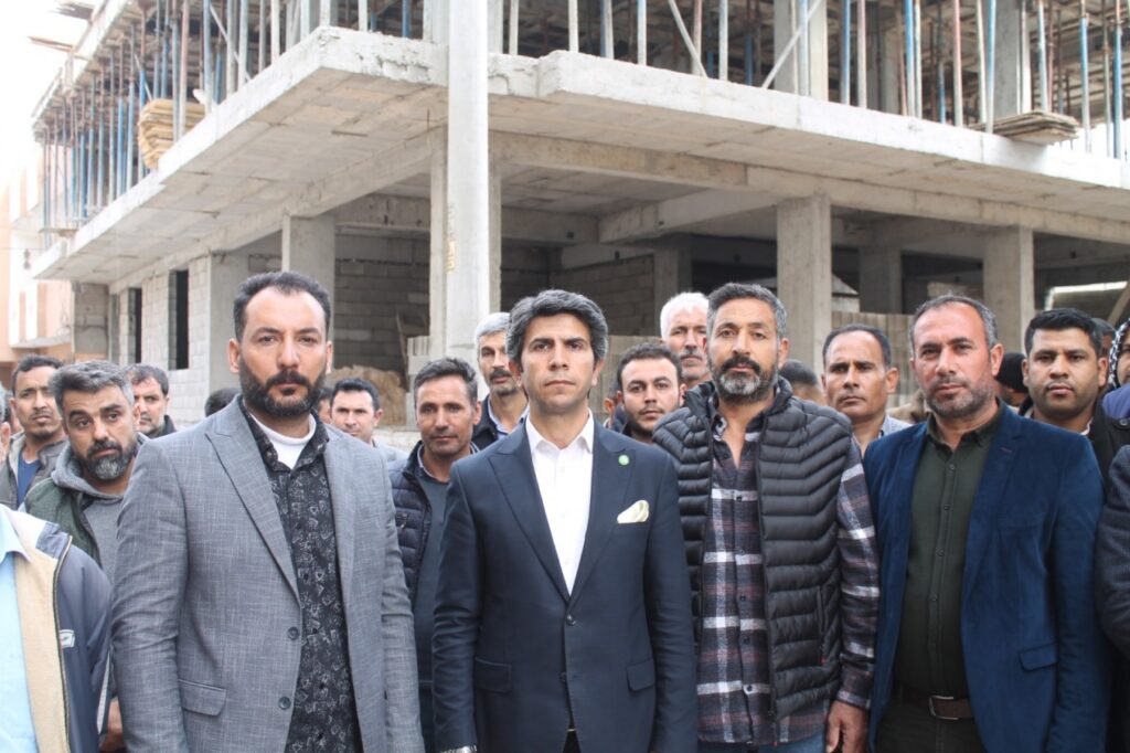 HÜDA PAR Şanlıurfa il başkanı İnşaat işçilerinin mağduriyetlerini gündeme getirdi