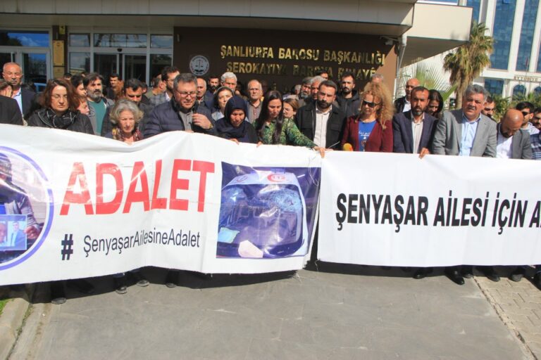 Nöbetin 2’nci yılı… Şanlıurfa’da “Adalet İçin” film gösterimi