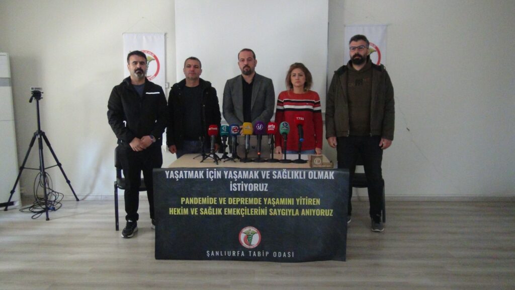 Pandemide ve depremlerde ölen sağlık çalışanları Şanlıurfa’da anıldı