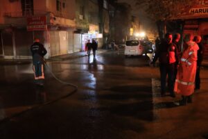 Şanlıurfa’da cadde ve sokaklar balçıktan arındırılıyor