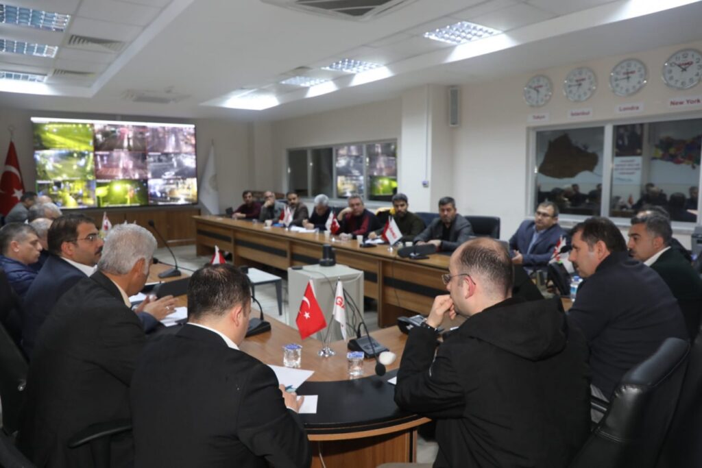 Şanlıurfa’da ‘sağanak’ toplantısı! Vali tek tek bilgi aldı
