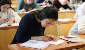 YÖK’ten üniversiteye gidemeyen 34 yaşını tamamlayan kadınlar için kontenjan