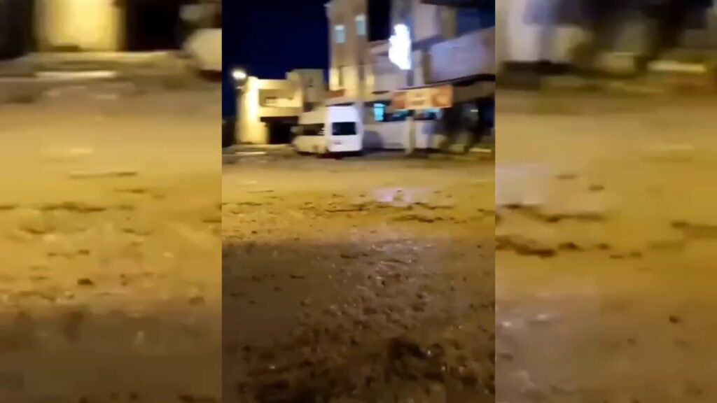 Bozova’da sağanak yağış hayatı olumsuz etkiliyor