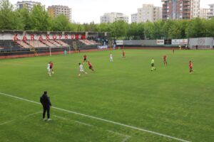 Karbel Karaköprü Belediyespor evinde kaybetti