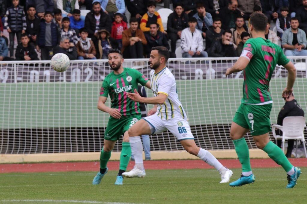 Şanlıurfaspor 10 kişiyle kazandı