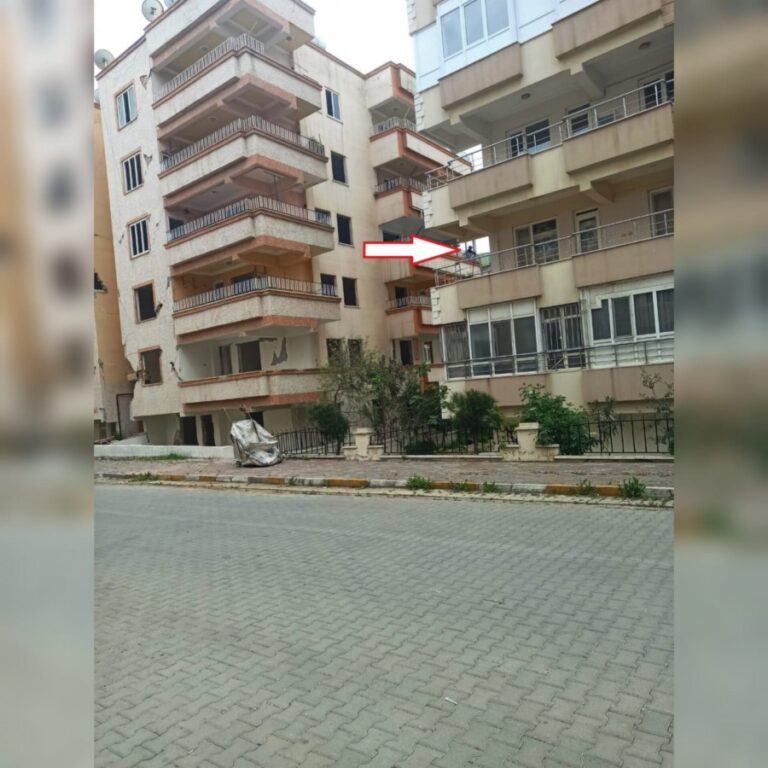 Şanlıurfa’daki hasarlı binalarda hırsızlıklar sürüyor