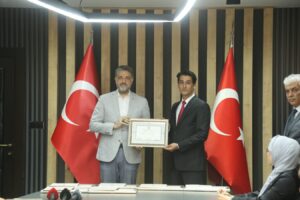 AK Parti Şanlıurfa Milletvekili Emin Önen, mazbatasını aldı