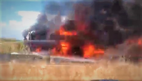 Şanlıurfa’da Devrilen tır alev aldı!