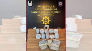 Şanlıurfa’da Motosiklet heybesinde esrar taşırken yakalandı