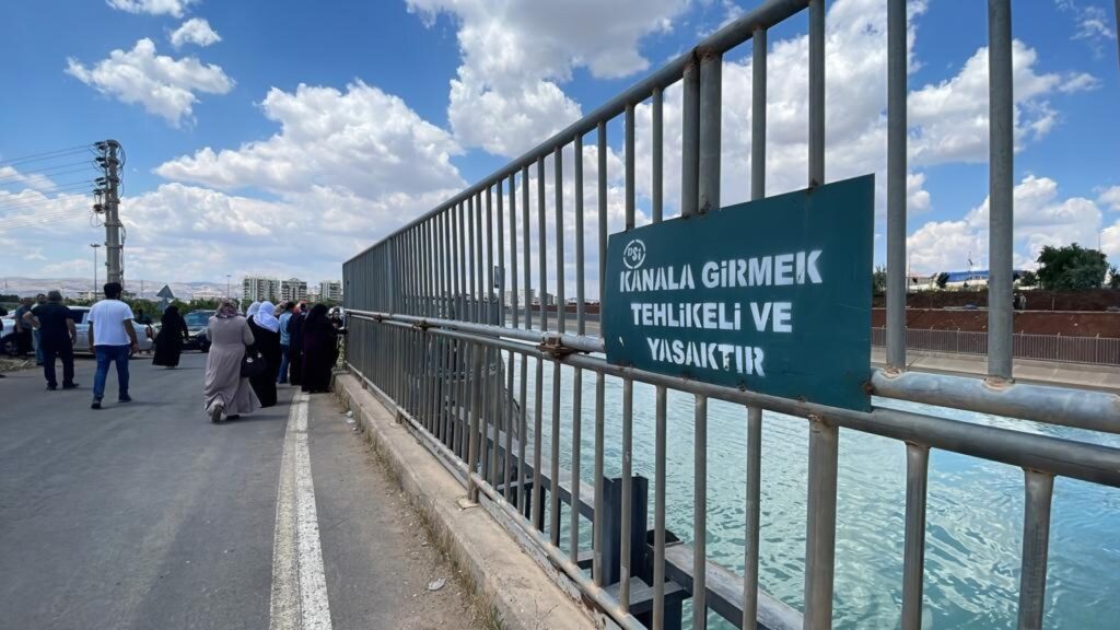 Şanlıurfa’da ailelerin kanal boyunda acı bekleyişi sürüyor