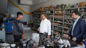 Milletvekili Adayı Yetim esnafa bir dokundu bin ah işitti