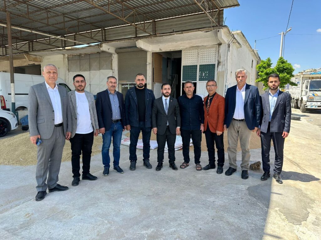 Toru, Esnaflarla bir araya geldi