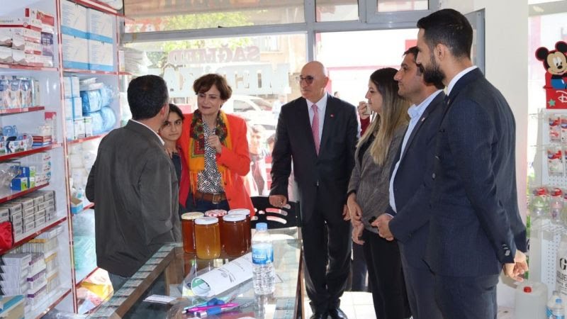 Canan Kaftancıoğlu Şanlıurfa’da güllerle karşılandı
