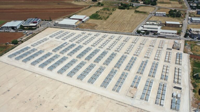Şanlıurfa’da konteyner kentin kurulumu devam ediyor