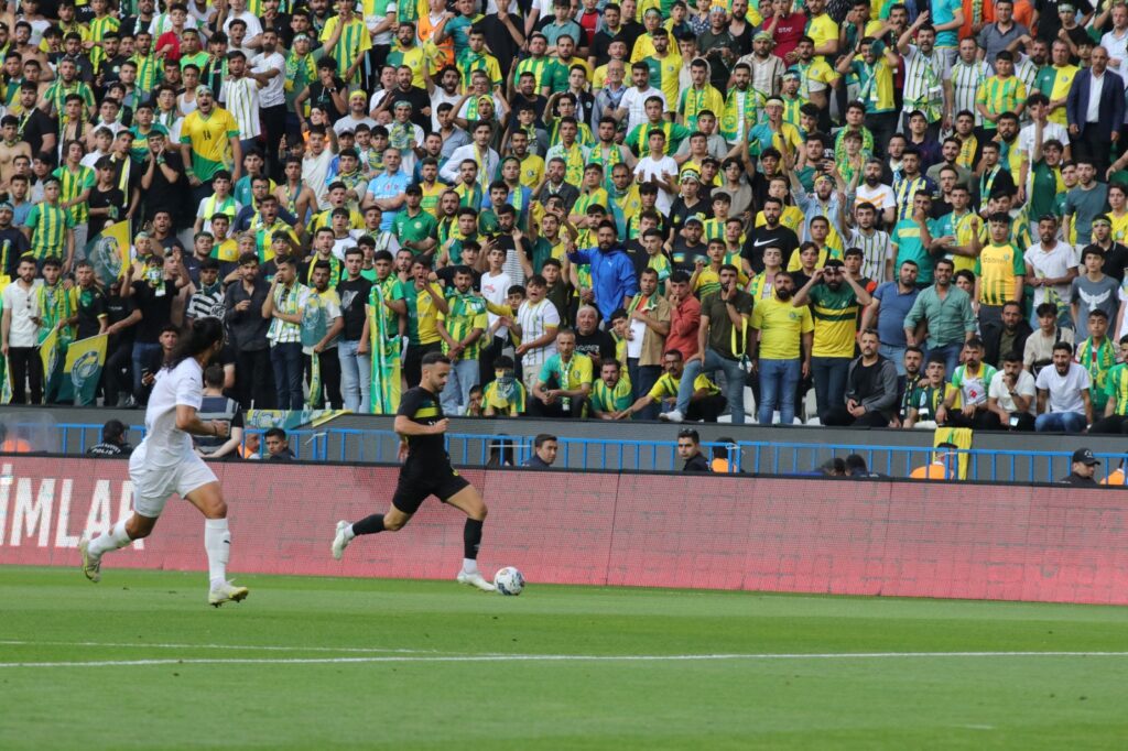 Şanlıurfaspor Bucaspor karşısında galip gelerek şampiyon oldu