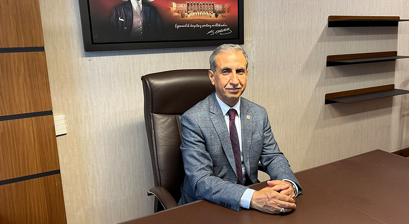 AK Partili Dusak “akrabalarına jeneratör gönderdi” iddialarına yanıt verdi