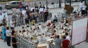 Şanlıurfa’da Minik arkeologlar Kızılkoyun Nekropolünde kazı yaptı