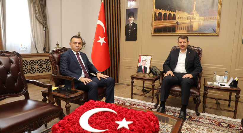 Şanlıurfa’dan ayrılacak olan Ulucan veda ziyaretlerine başladı