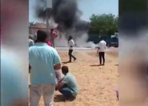 Akçakale’de çiftçilerden yol kapatma eylemi