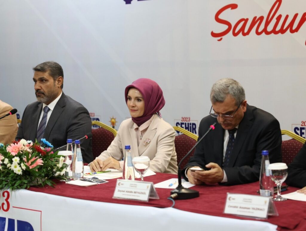 Bakan Göktaş, AK Parti Şanlıurfa İl Teşkilatına ziyarette bulundu