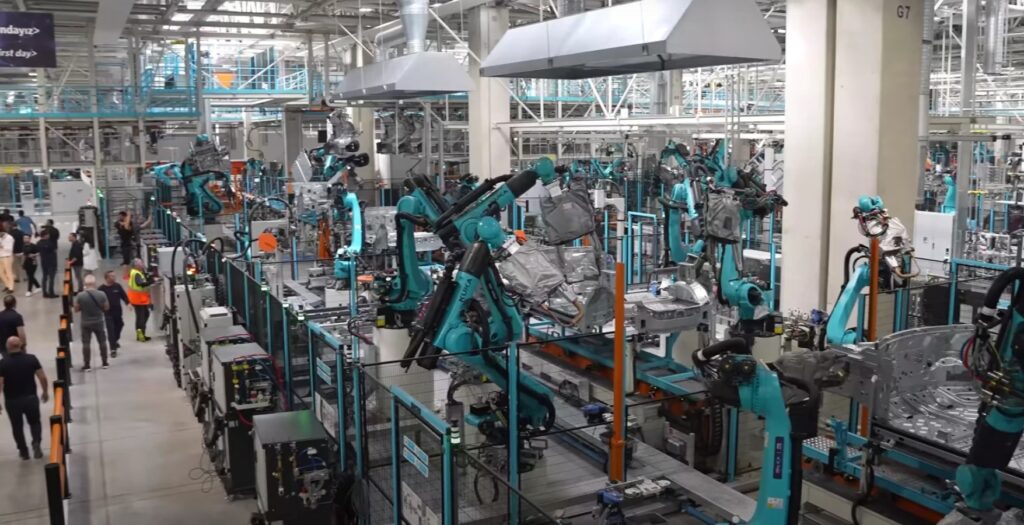 Bakan Şimşek’ten Togg paylaşımı: Fabrika çok etkileyici