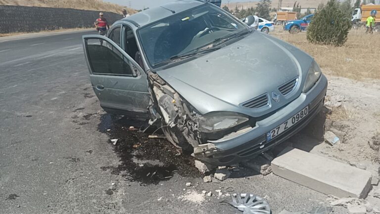 Şanlıurfa’da otomobil kamyonete arkadan çarptı! 2 yaralı