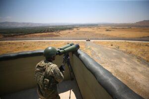 Şanlıurfa’da sınırdan yasa dışı yollarla girmeye çalışan 2 kişi yakalandı