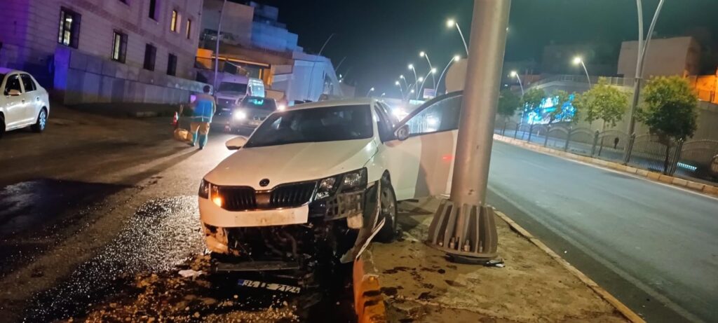 Şanlıurfa’da tek taraflı kaza! 2 yaralı