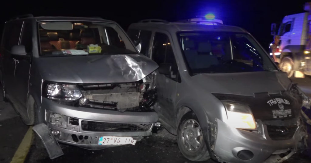 Siverek’te zincirleme kaza: 3 ölü, 7 yaralı