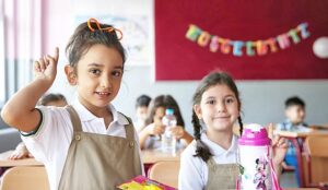 Siverek Demirci Taşıma Okulu’nda çocuklar soğuktan hastalanıyor!