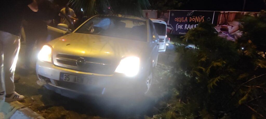 Şanlıurfa’da otomobil motosiklete çarptı!