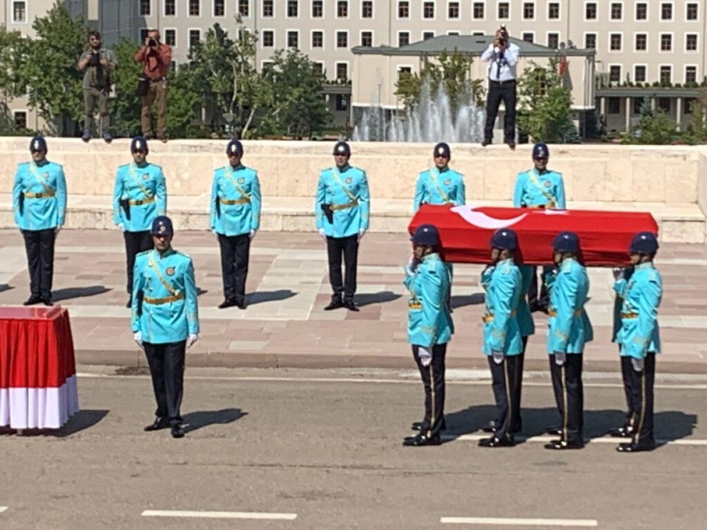 Necmettin Cevheri için TBMM’de tören düzenlendi