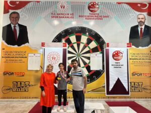 Şanlıurfalı Ayşegül, dartta Türkiye 2.’si oldu