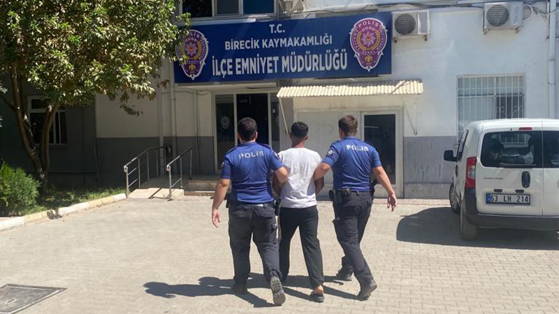 Şanlıurfa’da 6 ayrı suçtan aranan şahıs polisten kaçamadı