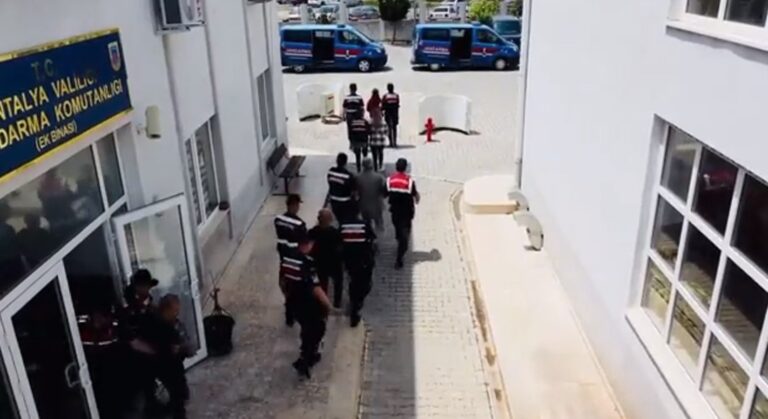 Şanlıurfa’da FETÖ’ye yurt içi ve yurt dışı finans desteği sağlayanlar yakalandı