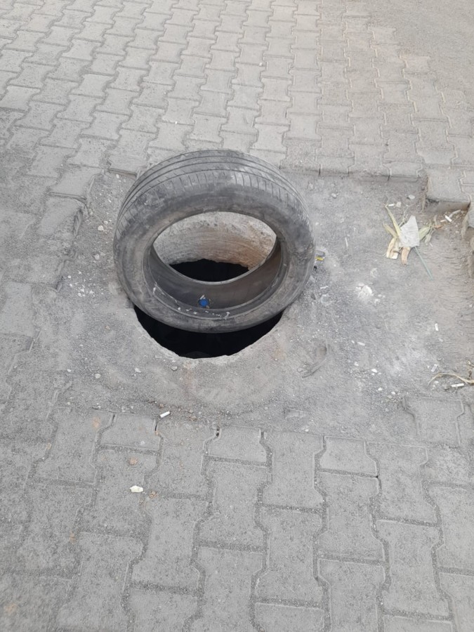 Şanlıurfa’da rögar çukuruna araç lastikli önlem