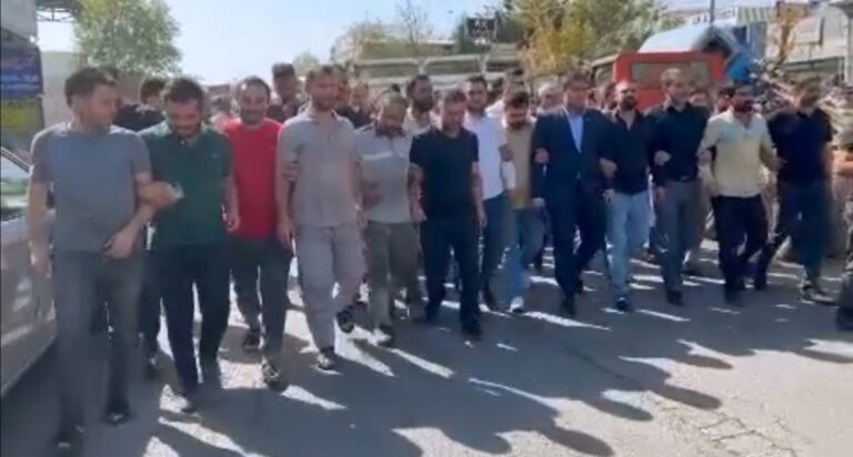 Şanlıurfa’da sanayi esnafı sokağa döküldü