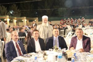 Şanlıurfalı kaymakamın düğününde siyasi rakipler aynı masada!