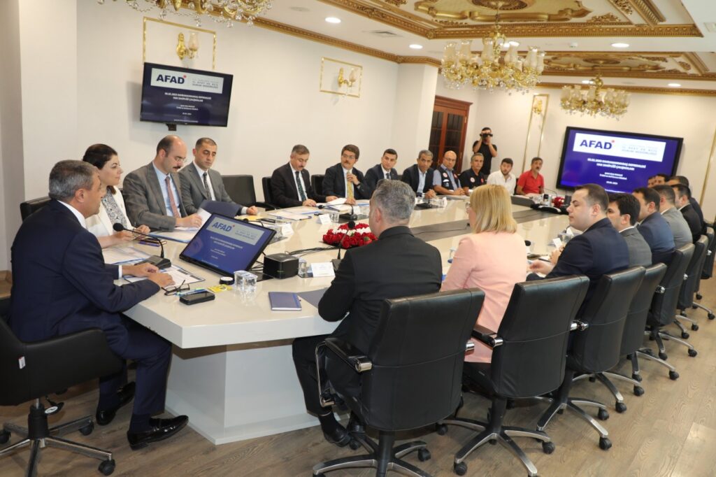 Şanlıurfa Valisi Şıldak’tan yıkım çalışmaları hızlandırılsın talimatı