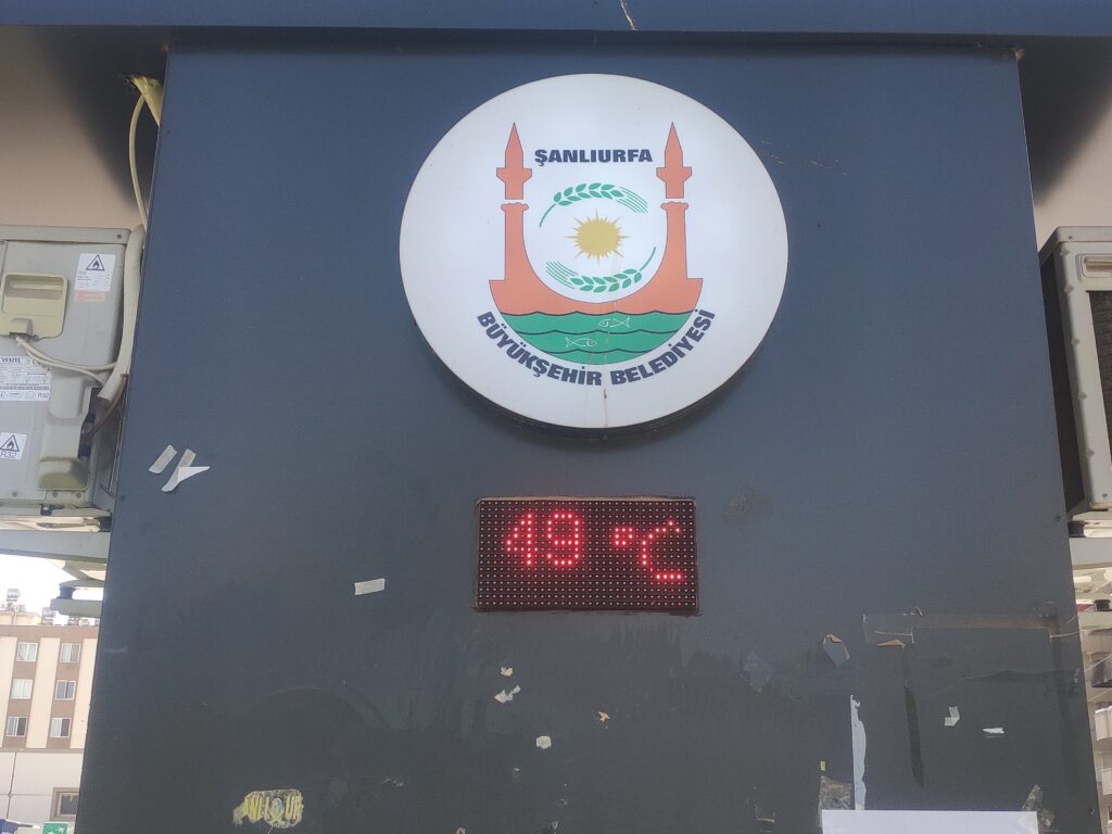 Şanlıurfa’da termometreler 49 dereceyi gösterdi