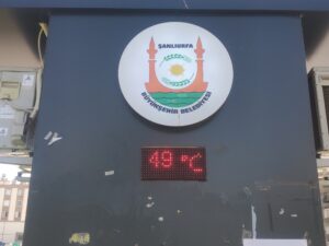 Şanlıurfa’da termometreler 49 dereceyi gösterdi