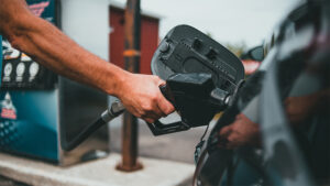 Benzine gece yarısı indirim geliyor