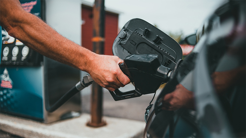 Benzine gece yarısı indirim geliyor