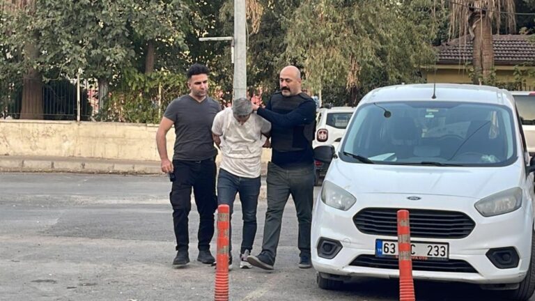 Şanlıurfa’da zabıta amirini bıçaklayan saldırgan adliyeye sevk edildi
