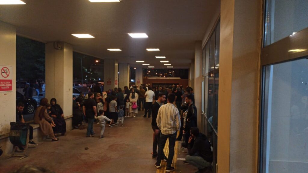 Şanlıurfa’da yüksekten düşen genç ağır yaralandı