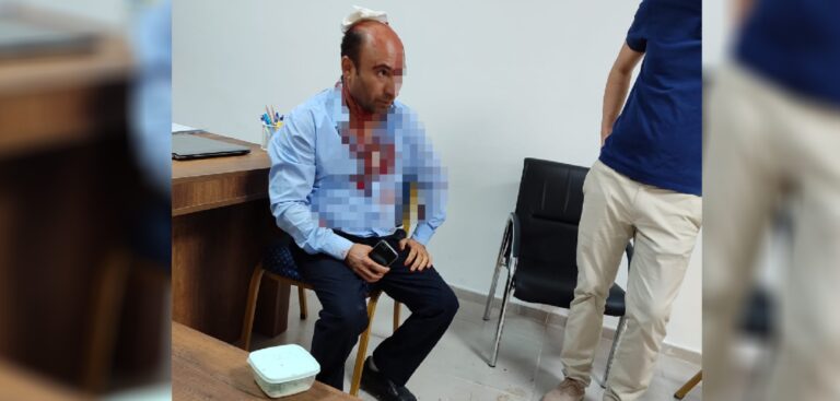 Akçakale’de okul müdürüne kemik kıranla saldırı