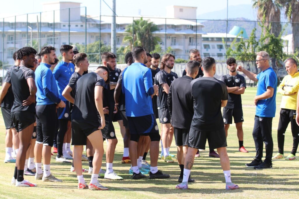 Şanlıurfaspor, Antalya kampında çalışmalarına başladı